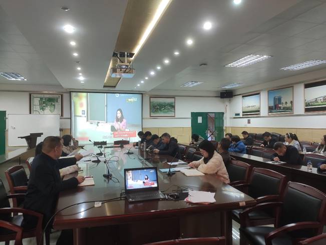 说明: cb690dd60bab68f5042f3277f920a9ef